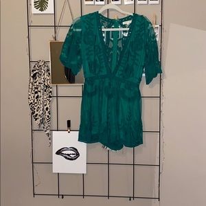 DEEP V HONEY PUNCH ROMPER